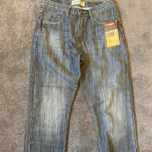 New With Tags Wrangler Blue Jeans Relaxed 32 x 30